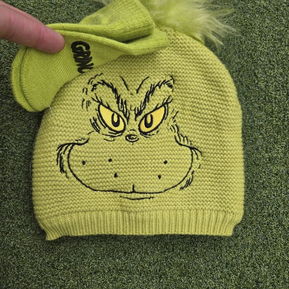 The Grinch Beanie With Mittens Toddler One Size Green